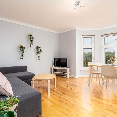Millbrae Residence - Donnini Apartments Ayr Extérieur photo